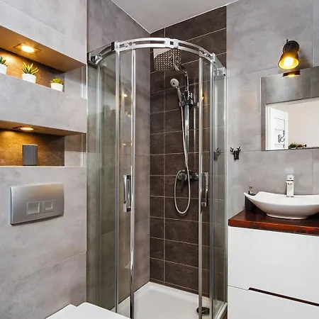 Charming - 54 Starowislna Street Apartment *
